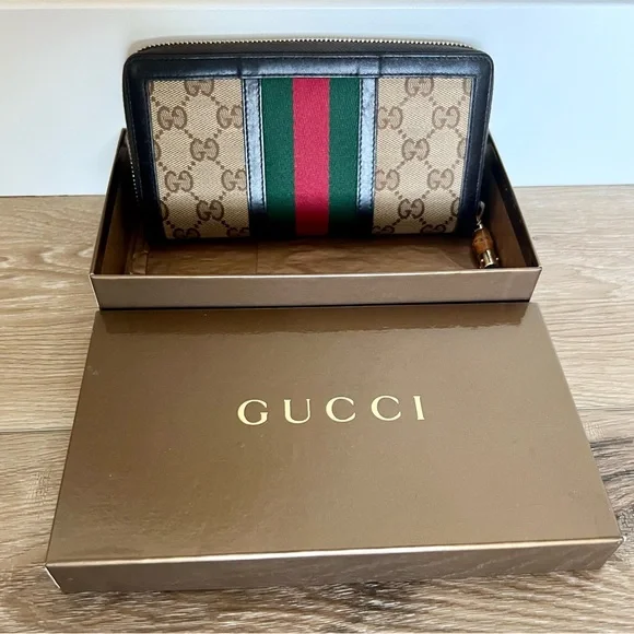 GUCCI GG Monogram Sherry Line Rania wallet with bamboo zipper pull in box - Picture 3 of 8